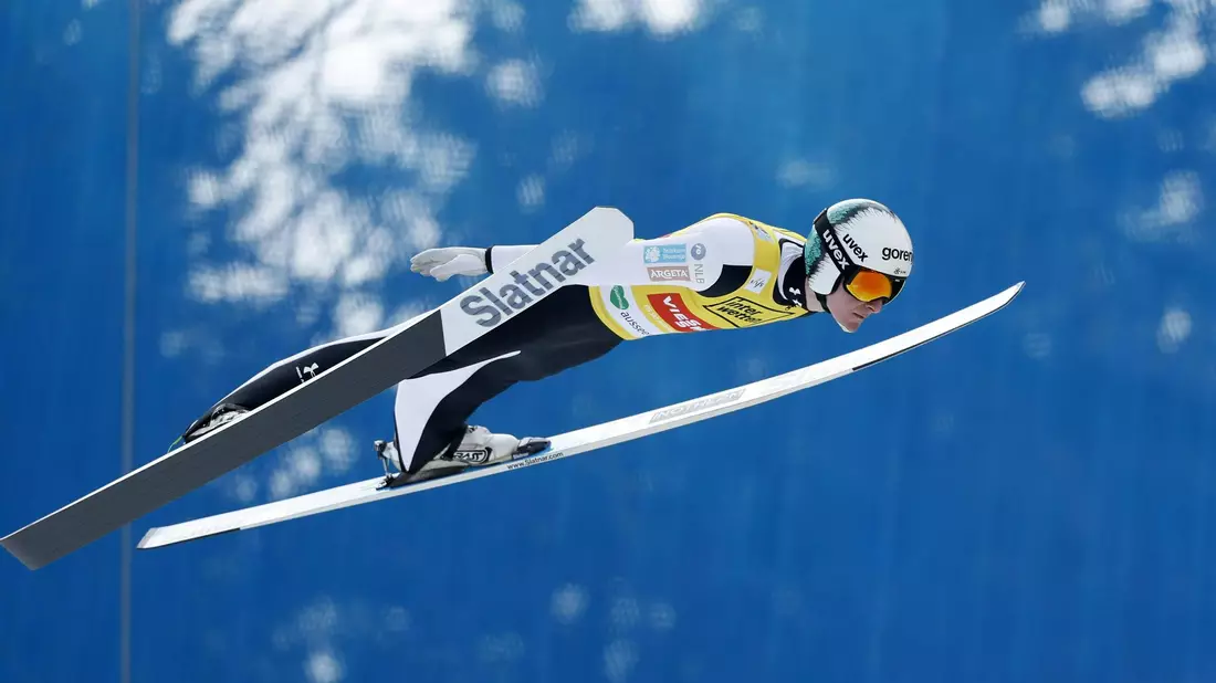 Domen Prevc wurde disqualifiziert. (Archivbild) - Bild: Erwin Scheriau/APA/dpa