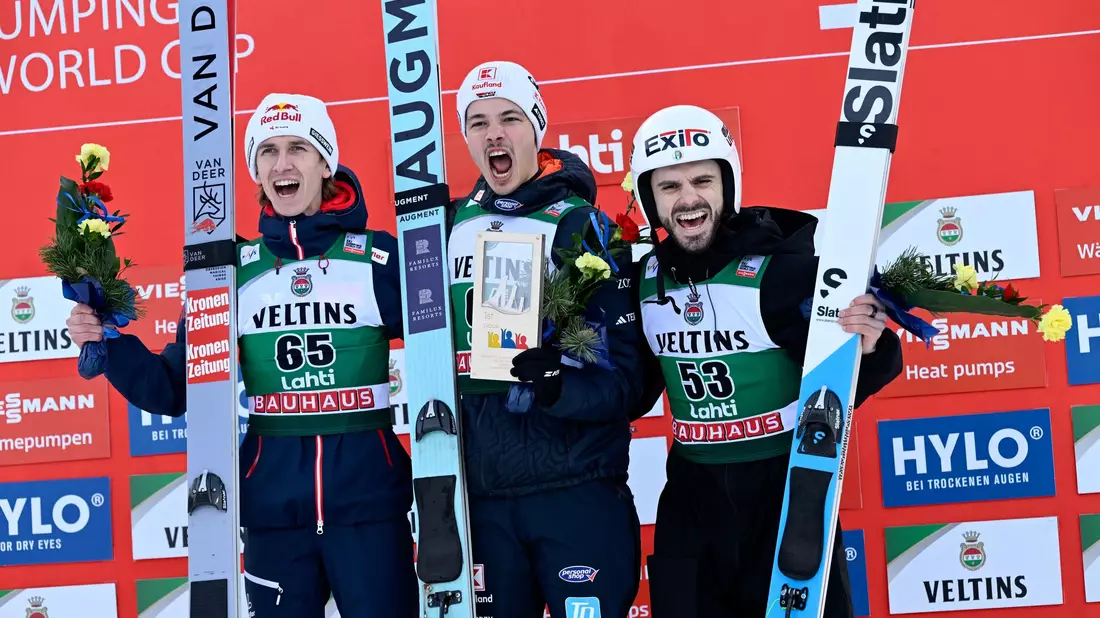 Philipp Raimund jubelte über Platz eins in Lahti. - Bild: Emmi Korhonen/Lehtikuva/dpa