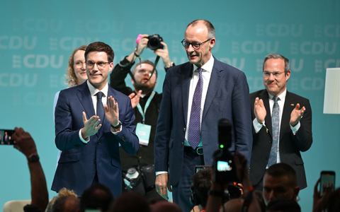 Auch für Merz ist die Wahl am Sonntag eine wichtige. - Foto: Felix Kästle/dpa