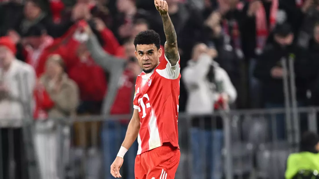 Luis Díaz glänzte als Torschütze und Vorbereiter.  - Bild: Harry Langer/dpa