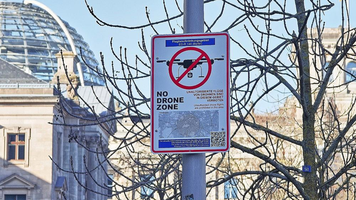 Drohnen-Verbots-Schild am Bundestag - Foto: via dts Nachrichtenagentur