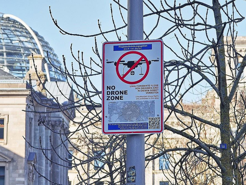 Drohnen-Verbots-Schild am Bundestag - Foto: via dts Nachrichtenagentur