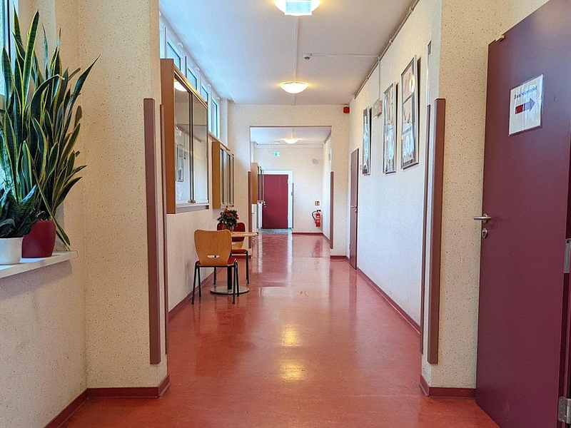 Gang in einer Schule (Archiv) - Foto: via dts Nachrichtenagentur