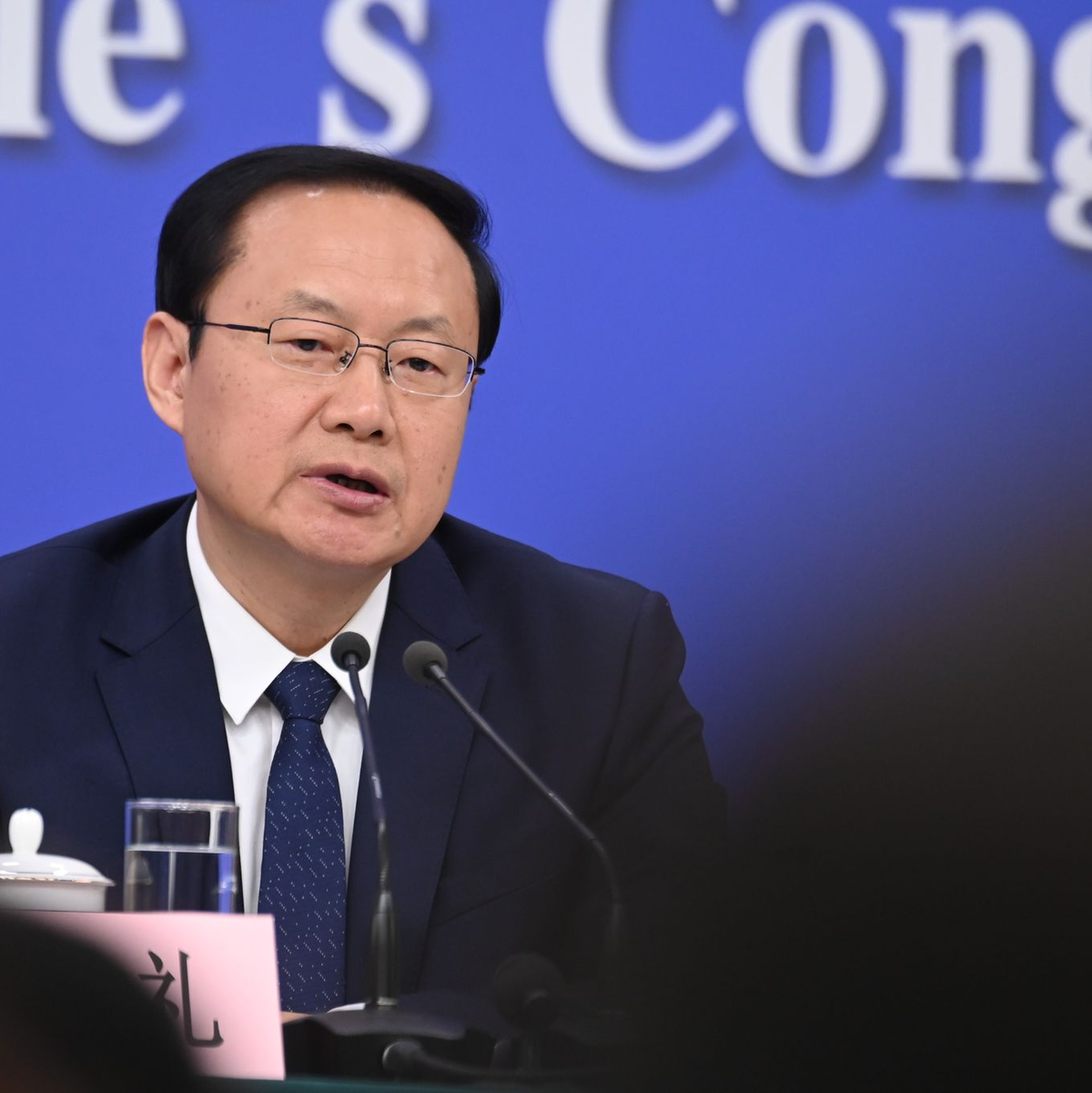 Tourismusminister Sun nannte verschiedenen Probleme in der Reisebranche.  - Foto: Johannes Neudecker/dpa