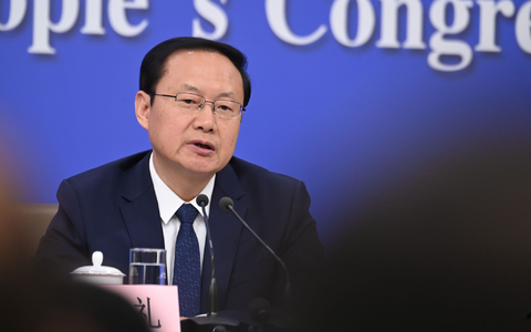 Tourismusminister Sun nannte verschiedenen Probleme in der Reisebranche.  - Foto: Johannes Neudecker/dpa