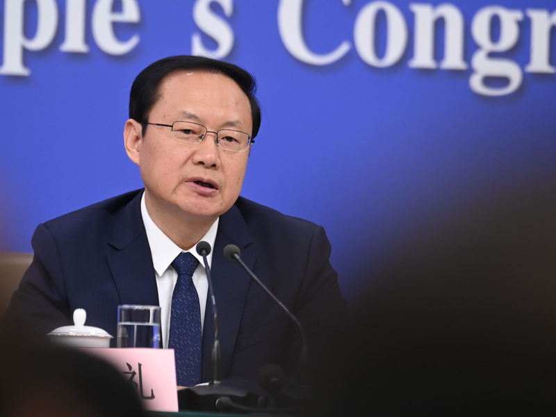 Tourismusminister Sun nannte verschiedenen Probleme in der Reisebranche.  - Foto: Johannes Neudecker/dpa