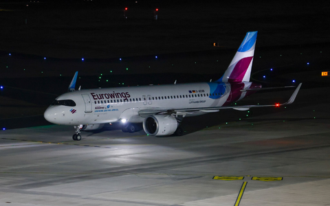 Inzwischen sind mehrere Maschinen mit Urlaubern in Deutschland gelandet.  - Foto: Thomas Banneyer/dpa