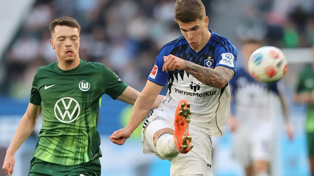 Abstiegskampf pur zwischen dem VfL Wolfsburg und dem Hamburger SV. - Bild: Andreas Gora/dpa
