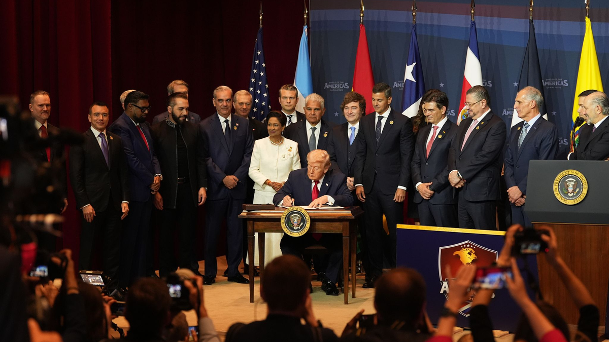 Laut Trump steht die sozialistische Regierung Kubas kurz vor dem Scheitern. - Foto: Rebecca Blackwell/AP/dpa