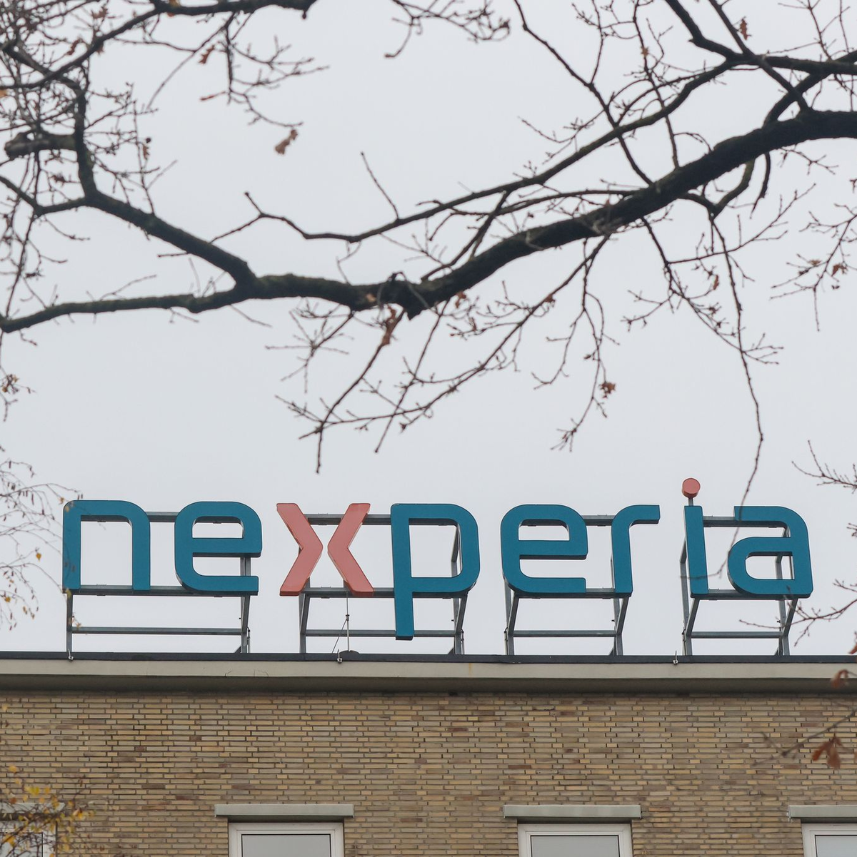 Nexperias Halbleiter werden in der Autoindustrie gebraucht. (Archivbild)  - Foto: Bodo Marks/dpa