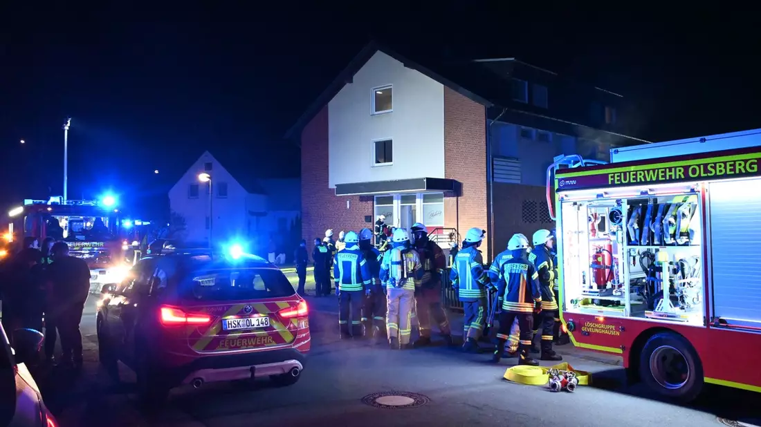 FF Olsberg: Feuer in Flüchtlingsunterkunft - Keine Verletzten - Bild: presseportal.de