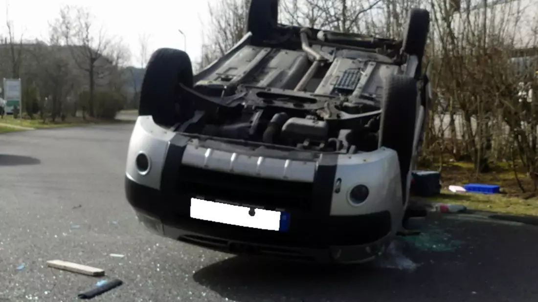 POL-GM: Vier Verletzte bei Unfall in Windhagen - Bild: presseportal.de
