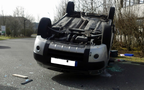 POL-GM: Vier Verletzte bei Unfall in Windhagen - Foto: presseportal.de