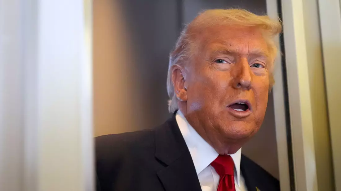 Trumps Zorn richtet sich wieder gegen Großbritannien. (Archivbild) - Bild: Mark Schiefelbein/AP/dpa