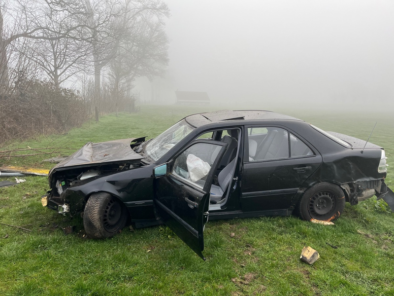 POL-WES: Kamp-Lintfort, Verkehrsunfallflucht zieht umfangreiche Suchmaßnahmen nach sich, - Zeugensuche - - Foto: presseportal.de
