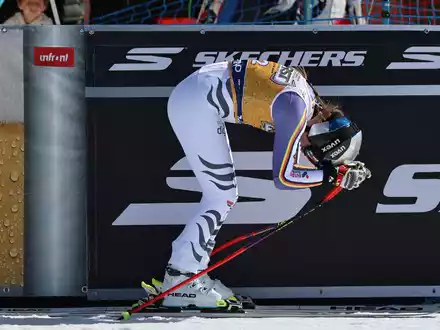 Erlebte wechselhafte Tage in Val di Fassa: Emma Aicher. - Foto: Marco Trovati/AP/dpa