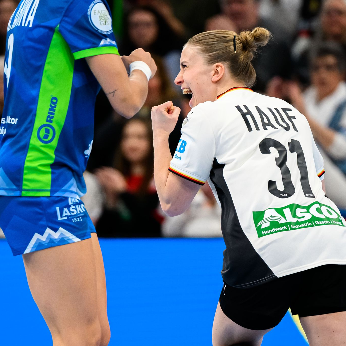 Die deutschen Handballerinnen haben mit einem Sieg gegen Slowenien vorzeitig das EM-Ticket gelöst. - Foto: Marco Wolf/dpa