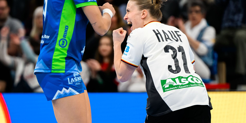 Die deutschen Handballerinnen haben mit einem Sieg gegen Slowenien vorzeitig das EM-Ticket gelöst. - Foto: Marco Wolf/dpa