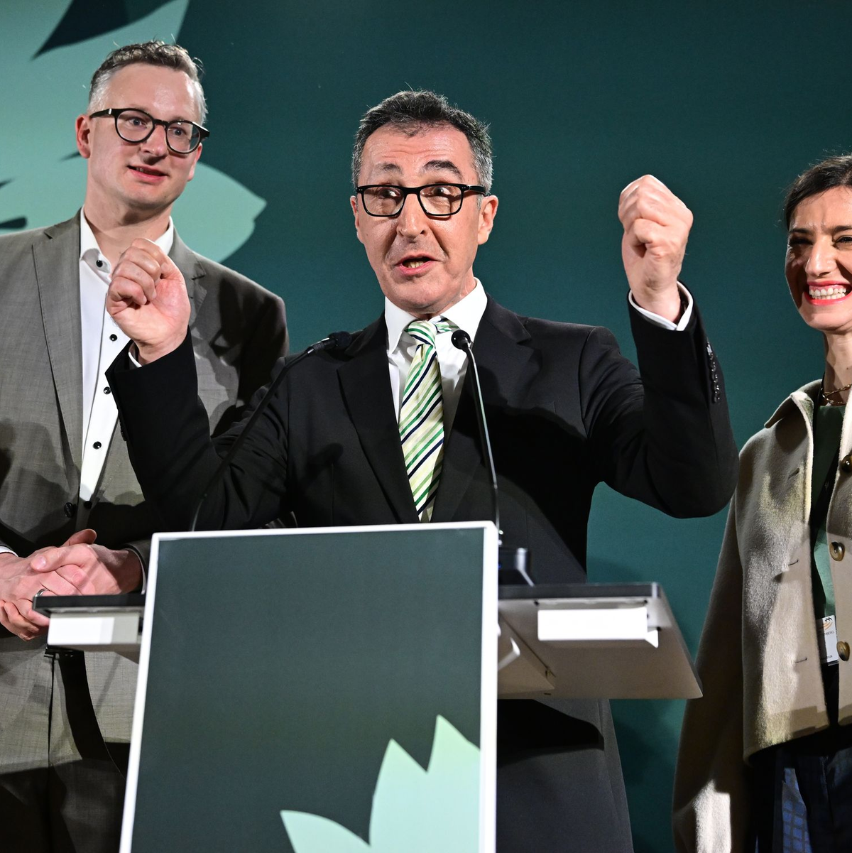 Nach den Hochrechnungen könnte Cem Özdemir neuer Ministerpräsident im Südwesten werden.  - Foto: Bernd Weißbrod/dpa