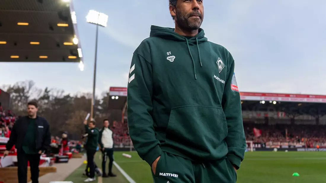 Soll Bremen zum Klassenerhalt führen: Daniel Thioune. - Bild: Soeren Stache/dpa