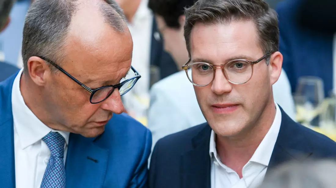 Für Merz und Hagel dürfte die Wahl in Baden-Württemberg eine Enttäuschung sein.  - Bild: Jens Kalaene/dpa