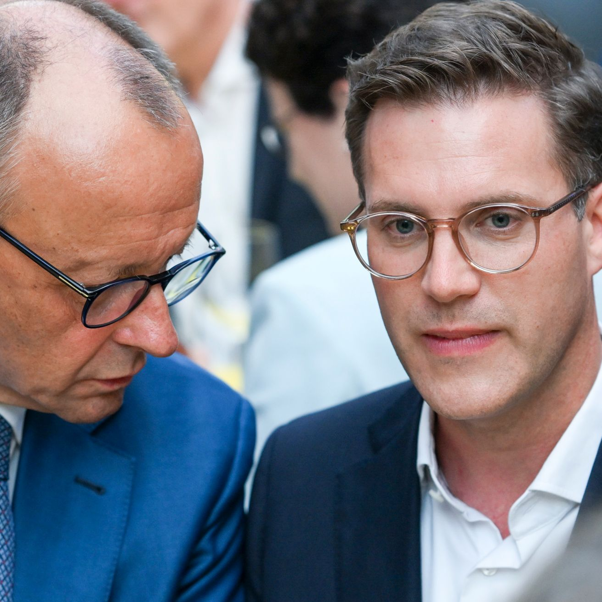 Für Merz und Hagel dürfte die Wahl in Baden-Württemberg eine Enttäuschung sein.  - Foto: Jens Kalaene/dpa