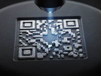 TU Wien und Cerabyte knacken Weltrekord mit winzigstem QR-Code - Foto: über boerse-global.de