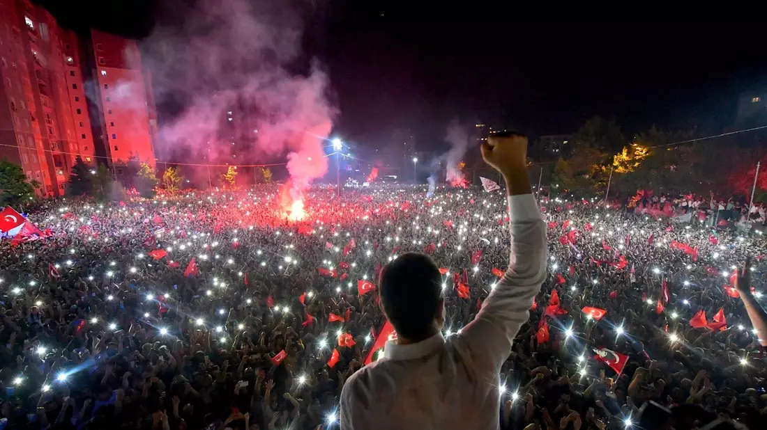 Imamoglus Sieg bei der Bürgermeisterwahl in Istanbul 2019 war ein Dämpfer für Präsident Erdogan. (Archivbild) - Bild: Onur Gunay/Imamoglu Media team/dpa