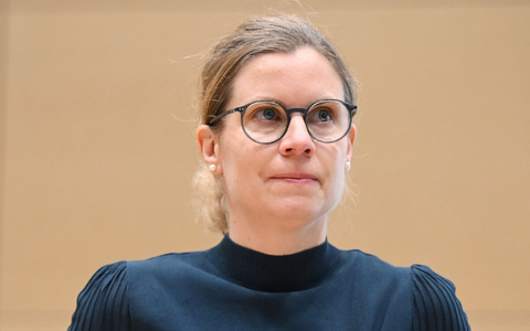 Klägerin Pia Aksoy wurde im März 2021 gegen das Corona-Virus geimpft. (Archivbild) - Foto: Uli Deck/dpa