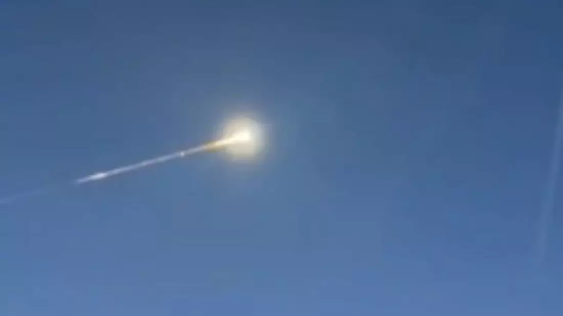 Lichtspektakel - Ein Meteor war über Westdeutschland zu sehen. - Bild: Gianni Gattus/TNN/dpa