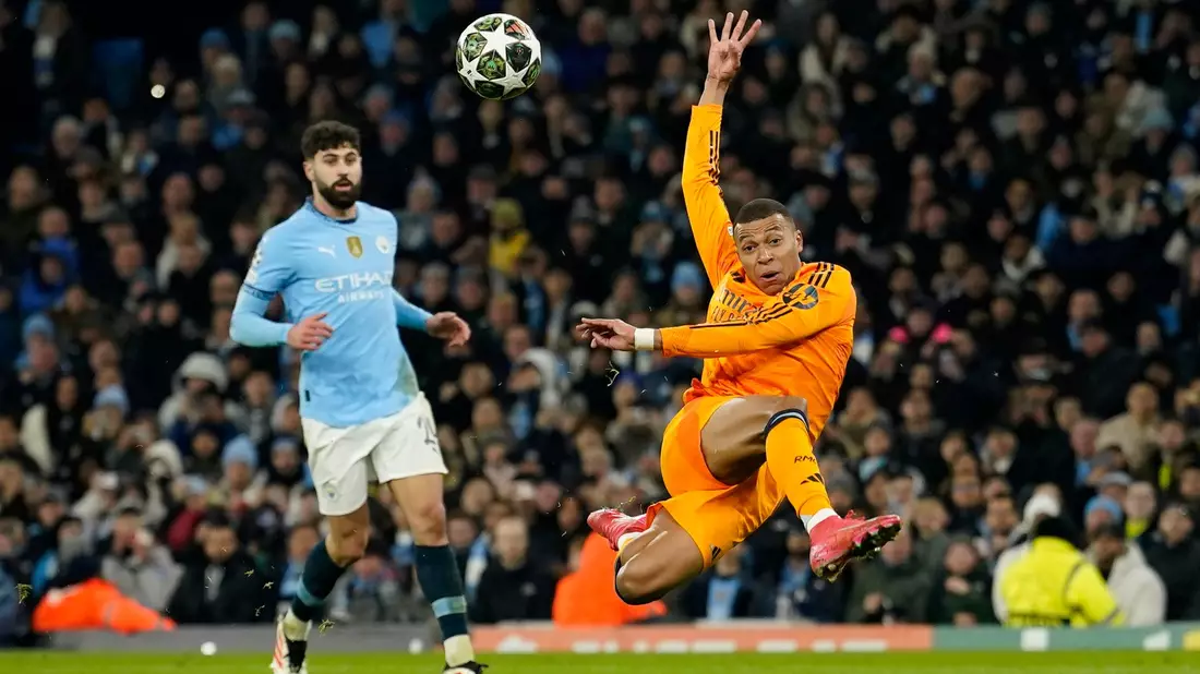 Kylian Mbappé traf im vergangenen Jahr gegen Manchester City. (Archivbild) - Bild: Dave Thompson/AP/dpa