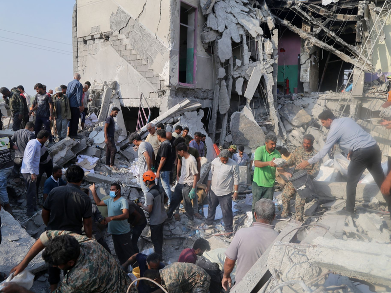 Am 28.2.2026 liegt die Mädchenschule in Minab in Trümmern. (Archivbild) - Foto: Uncredited/Mehr News Agency/AP/dpa