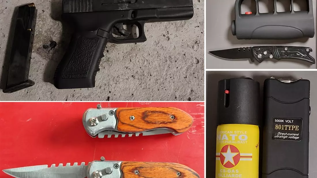 Bundespolizeidirektion München: Pistole und andere Waffen - Bundespolizei Waidhaus deckt mehrere Verstöße auf - Bild: presseportal.de