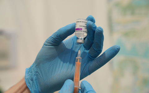 Die Klägerin wurde im März 2021 mit dem Astrazeneca-Impfstoff geimpft. (Symbolbild) - Foto: Owen Humphreys/PA Wire/dpa