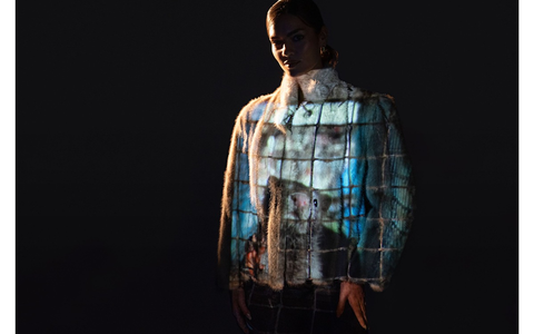 Enthüllt: Neue Kampagne zeigt Tierquälerei des Pelzhandels / Humane World for Animals lanciert Reality Projected-Kampagne mit preisgekröntem Modefotografen. - Foto: presseportal.de