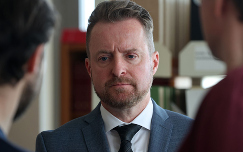 Harald Nowack, Oberstaatsanwalt und Pressesprecher der Staatsanwaltschaft Rostock, unterrichtete die Öffentlichkeit über die Anklage.  - Foto: Bernd Wüstneck/dpa