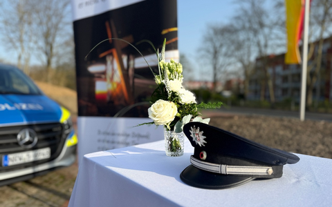 POL-BOR: Internationaler Gedenktag: Polizei Borken erinnert an im Dienst verstorbene Kolleginnen und Kollegen - Foto: presseportal.de