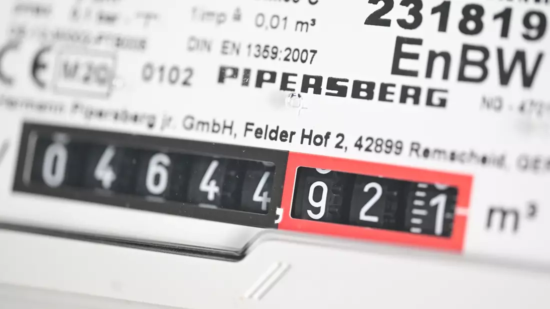 Mit dem aktuellen Preisanstieg hat sich europäisches Erdgas seit Beginn der Angriffe der USA und Israels auf den Iran vor mehr als einer Woche in etwa verdoppelt. (Symbolbild) - Bild: Bernd Weißbrod/dpa