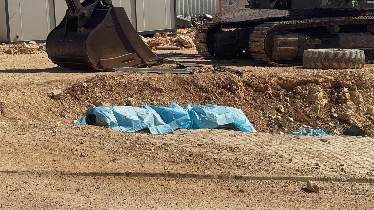 Ein Geschoss sei aus dem Iran in Richtung der Türkei abgefeuert worden, heißt es vom türkischen Verteidigungsministerium.  - Foto: Said Vakkas Yagci/IHA/AP/dpa