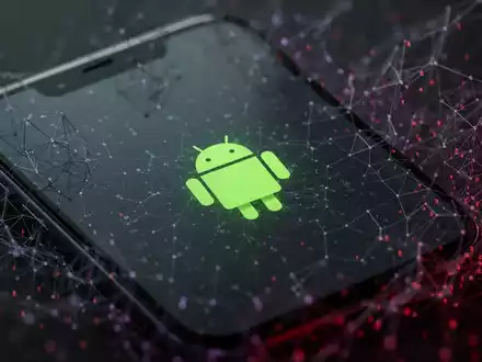 Android-Sicherheitsupdate: Googles Abwehrschlacht gegen KI-Hacker - Foto: über boerse-global.de