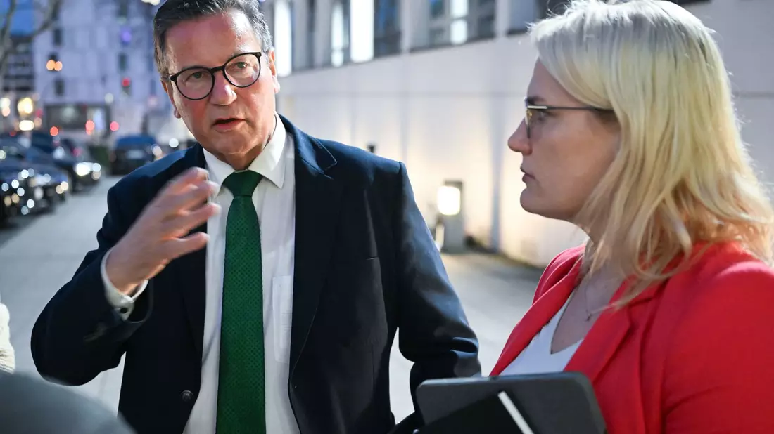 Die Christdemokraten sind angefasst. - Bild: Bernd Weißbrod/dpa