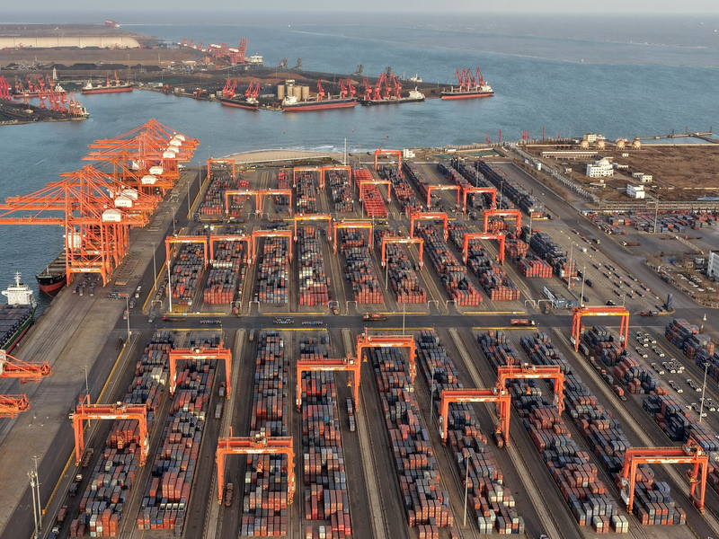 Chinas Wirtschaft hängt stark vom Export ab. (Symbolbild)  - Foto: Yang Shiyao/XinHua/dpa