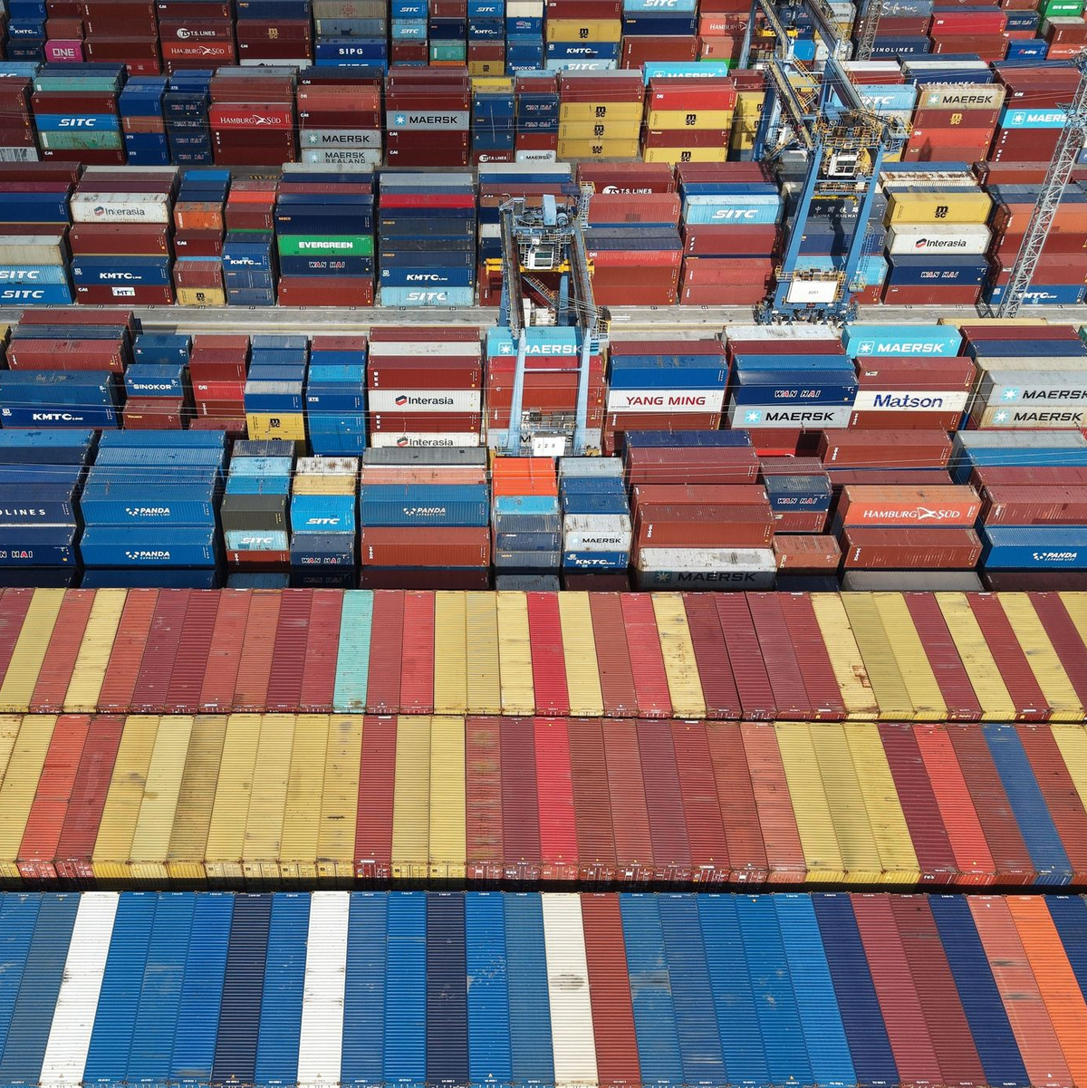 Chinas Exporte in den Globalen Süden stiegen zu Jahresbeginn besonders stark.  - Foto: Uncredited/CHINATOPIX/AP/dpa