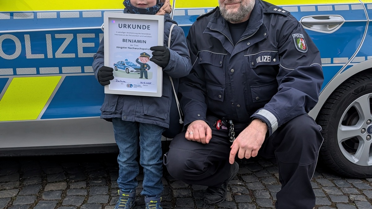 POL-BO: Urkunde für Polizeinachwuchs: Benjamin (5) ist Bochums 