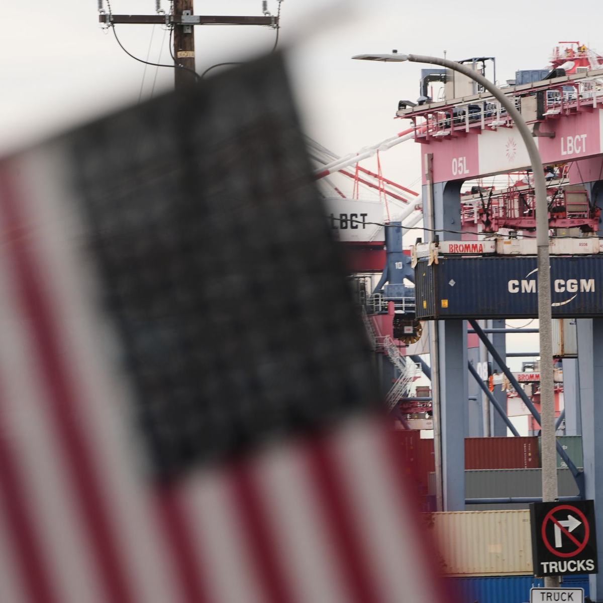 Die USA sind das wichtigste Exportland für die deutsche Wirtschaft. (Symbolbild) - Foto: Damian Dovarganes/AP/dpa