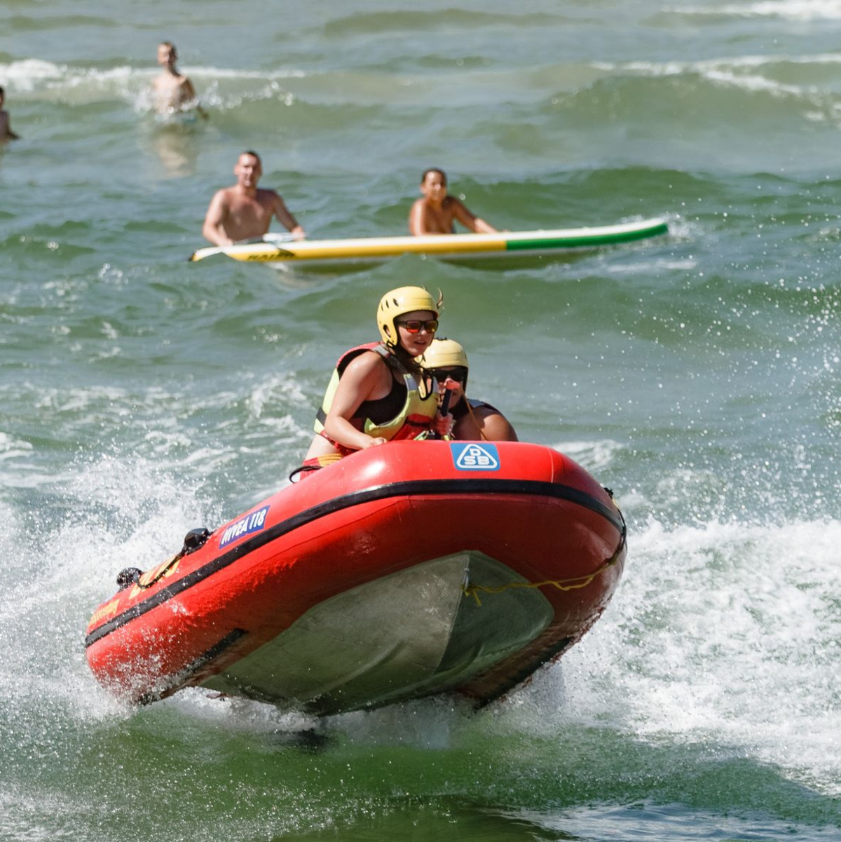 Besonders gefährdet sind junge Männer. (Symbolbild) - Foto: Markus Scholz/dpa