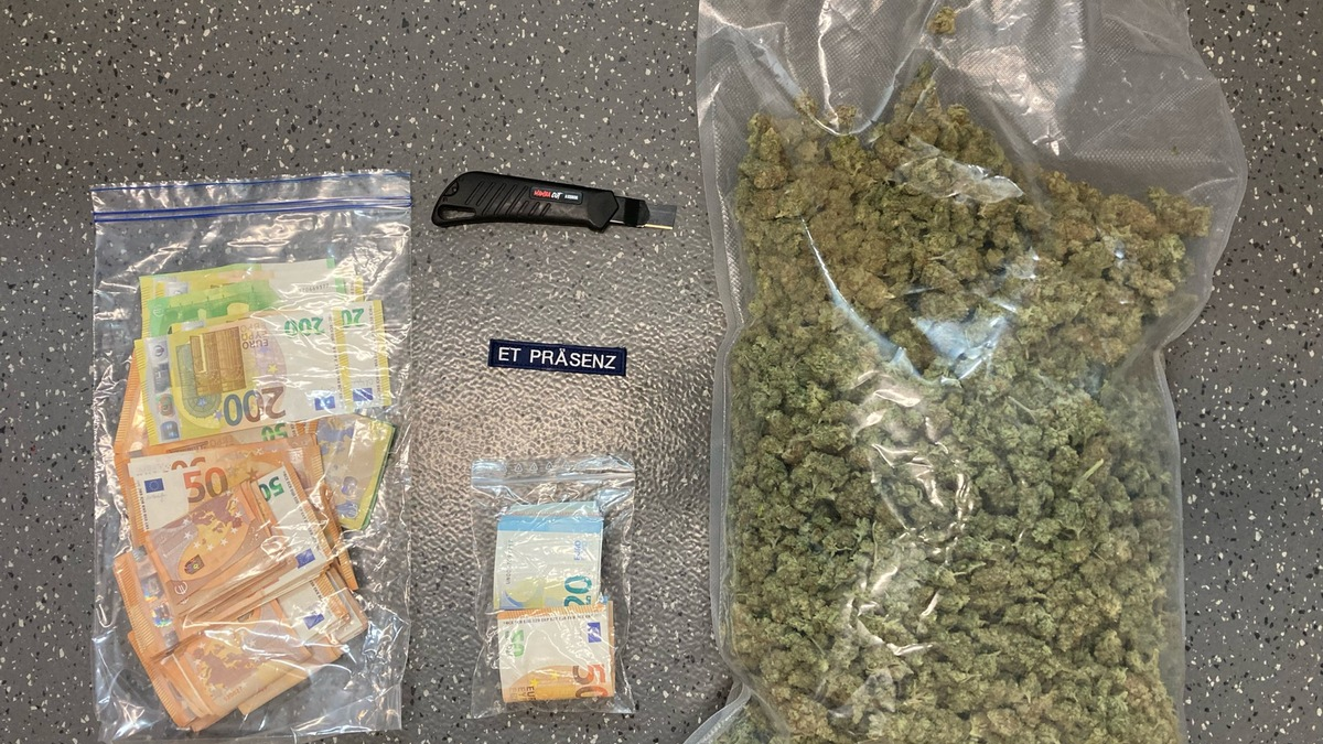 POL-K: 260310-3-K Einsatztrupp (ET) Präsenz beschlagnahmt rund ein halbes Kilogramm Cannabis bei Fahrzeugkontrolle in Köln-Kalk - auch in Mülheim mutmaßlicher Drogendealer durch Zivilkräfte gefasst - Foto: presseportal.de