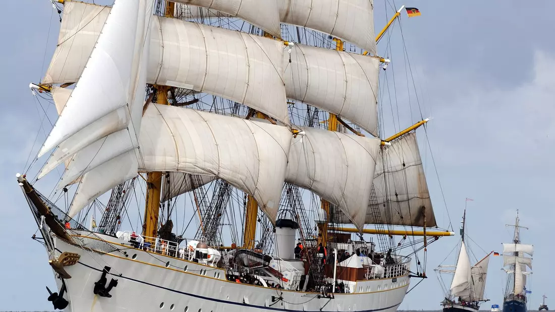 Die «Gorch Fock» ist seit 1987 sein Arbeitsplatz. (Archivbild) - Bild: Ingo Wagner/dpa