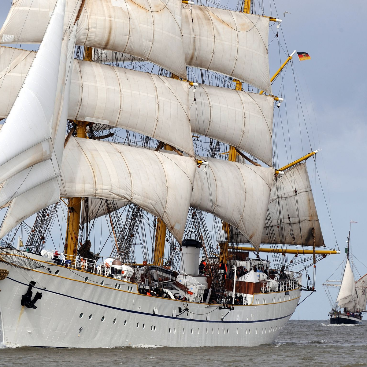 Die «Gorch Fock» ist seit 1987 sein Arbeitsplatz. (Archivbild) - Foto: Ingo Wagner/dpa