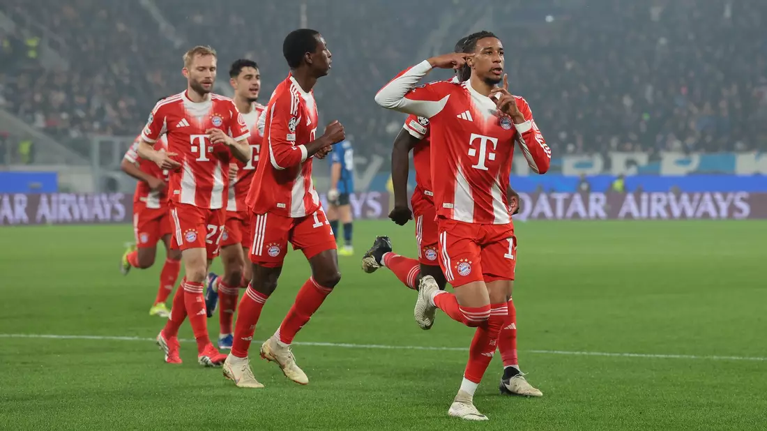 Der überragende Michael Olise jubelt nach seinem Tor im Arjen-Robben-Stil. - Bild: Jonathan Moscrop/CSM via ZUMA Press Wire/dpa